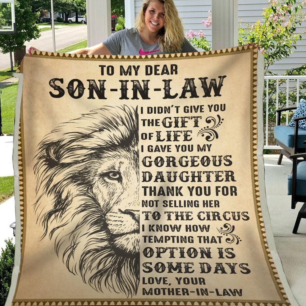 Son In Law Thanks For Not Selling My Daughter To The Circus Sherpa Fleece Blanket