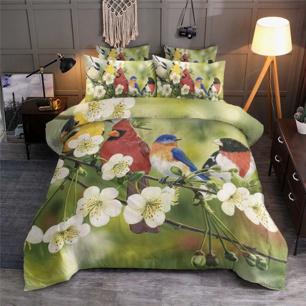 Songbirds On A Flowering Branch Bedding Set