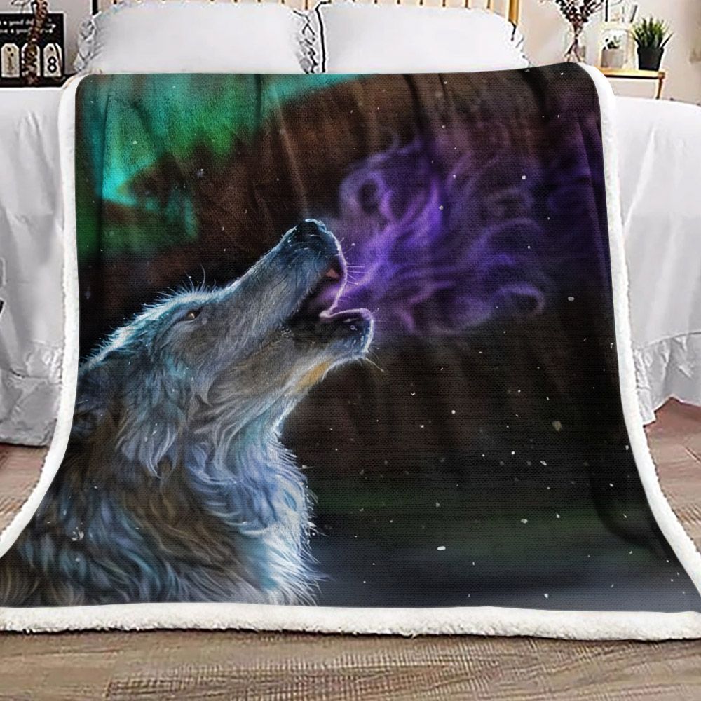 Spirit Howl Sherpa Fleece Blanket