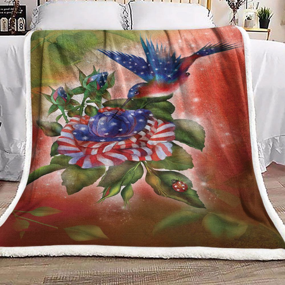 Star Spangled Hummingbirds Sherpa Fleece Blanket