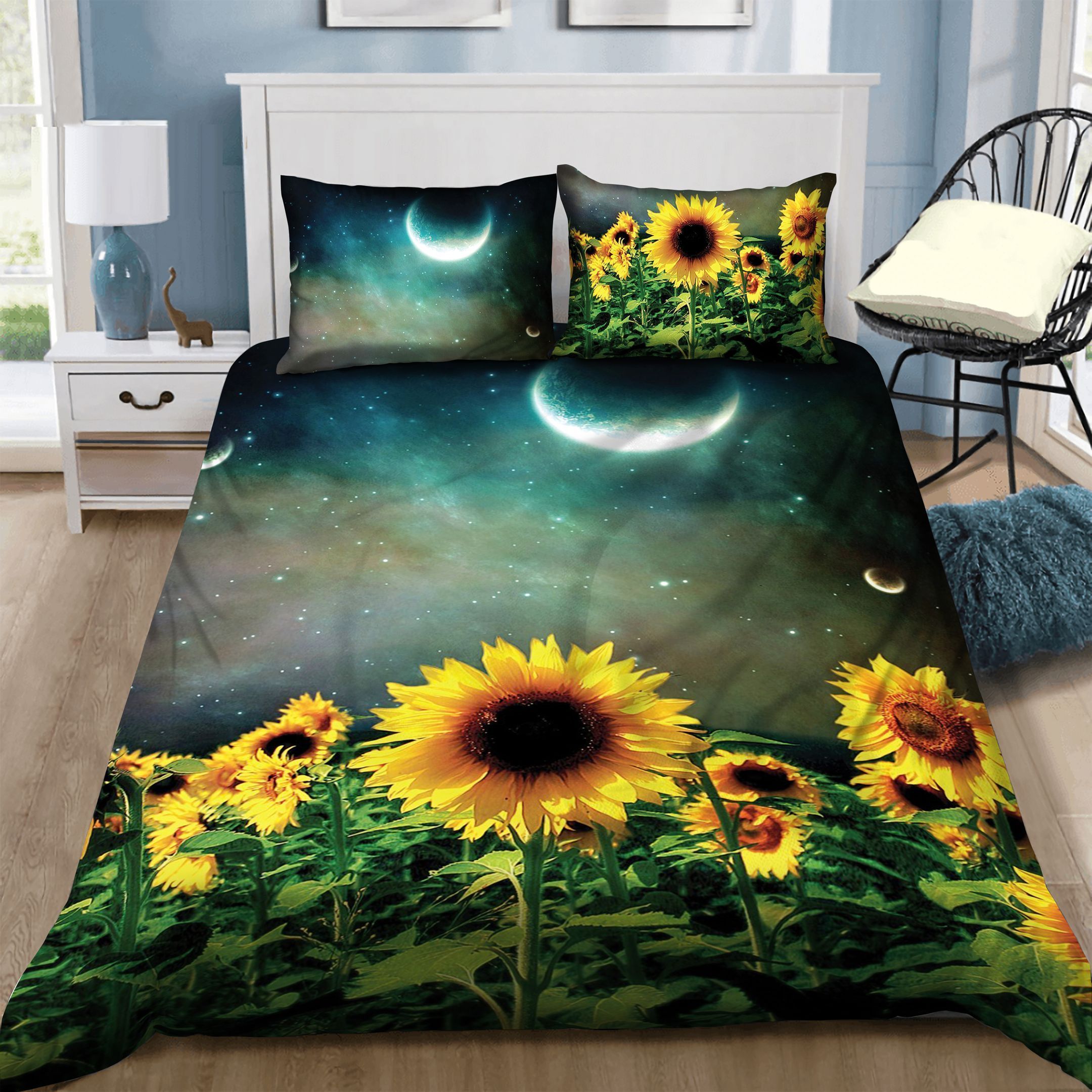 Sunflower and Moon Bedding Set