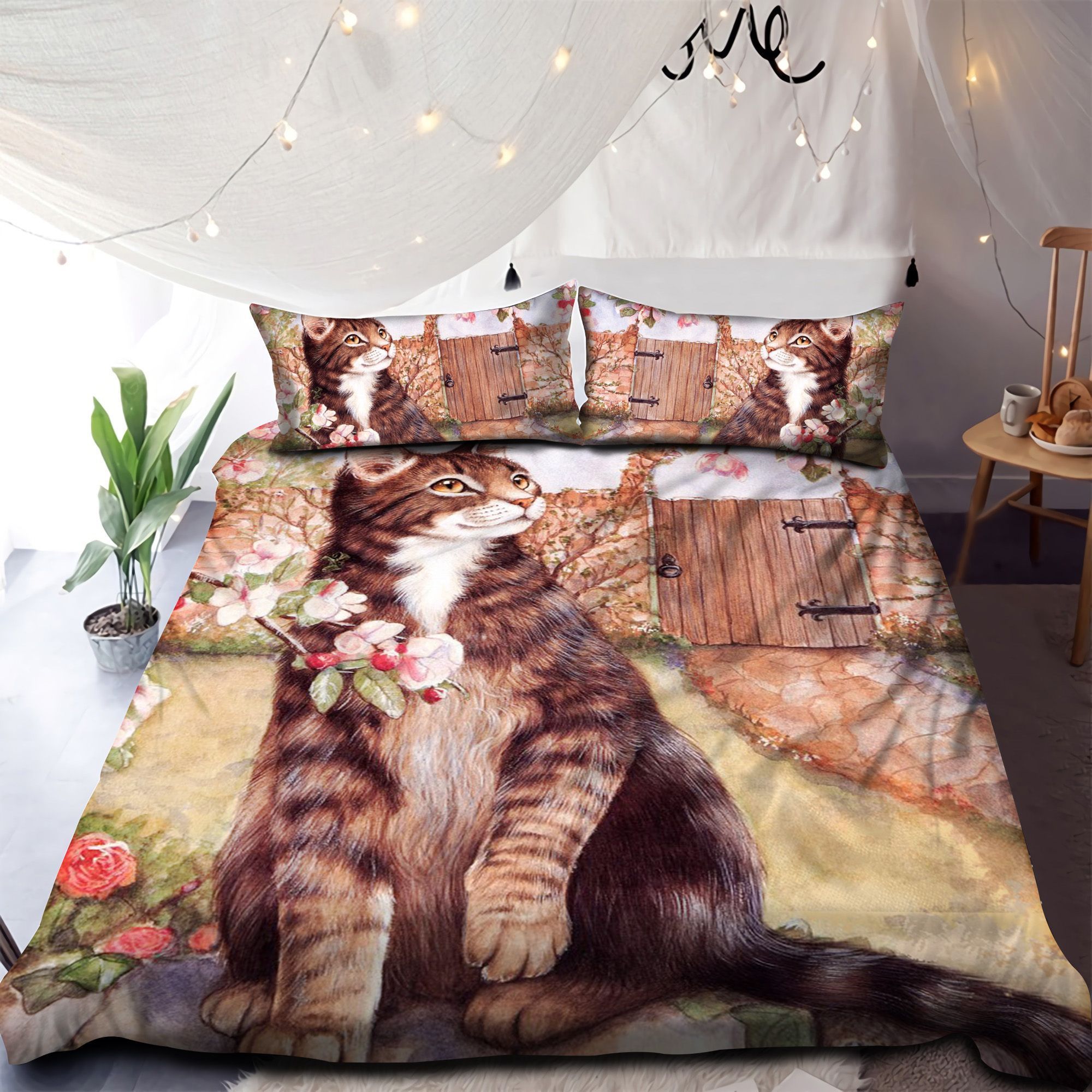 Tabby Cat With Flowers Bedding Set