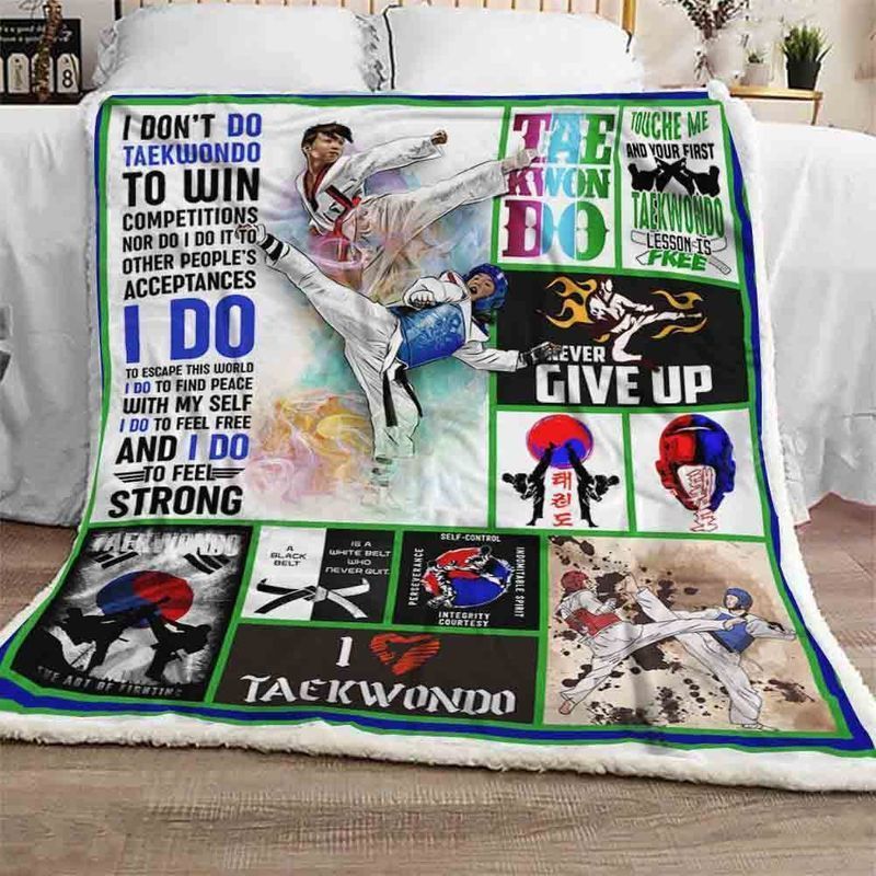Taekwondo Sherpa Fleece Blanket