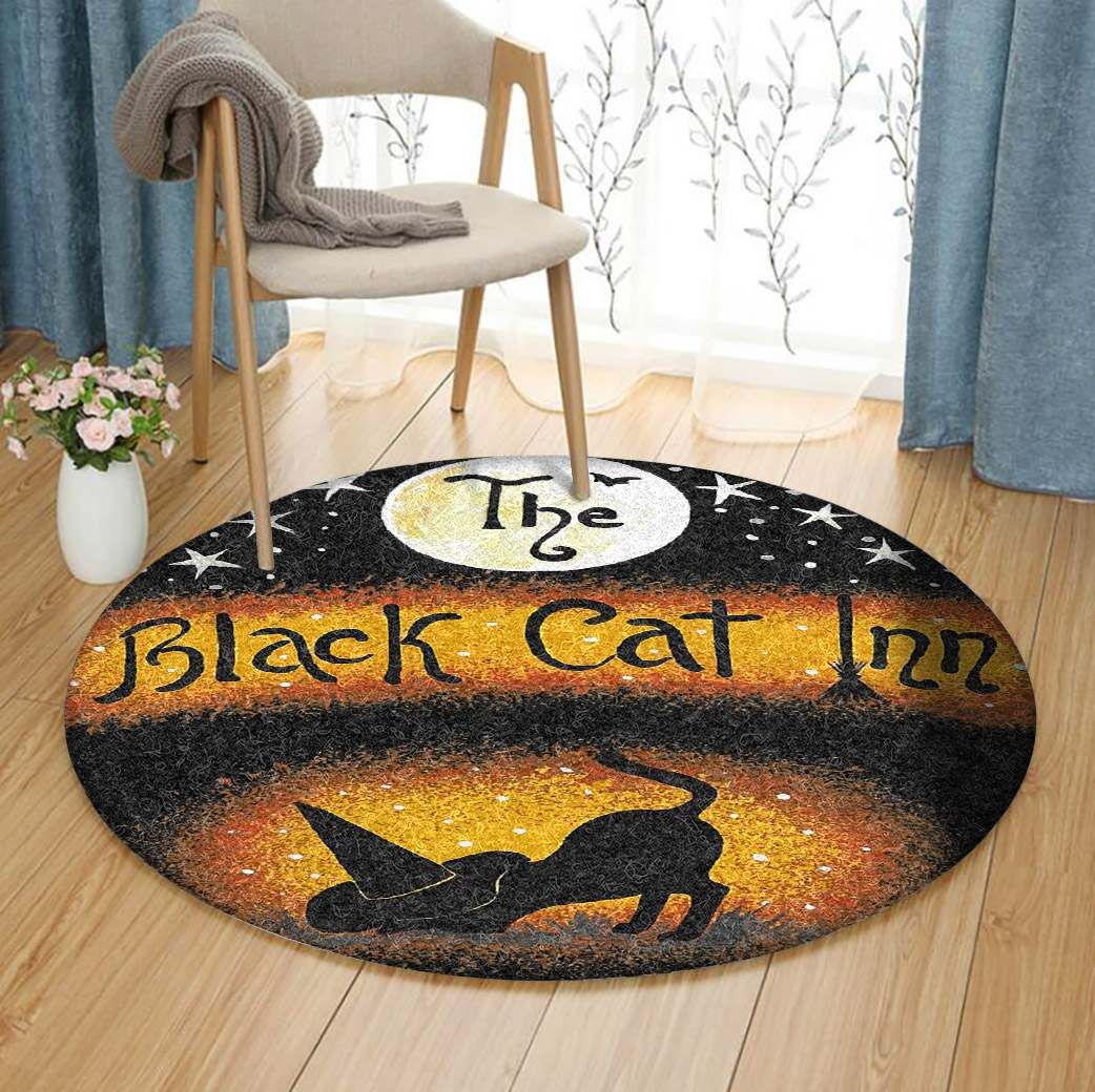 The Cat Inn Round Carpet