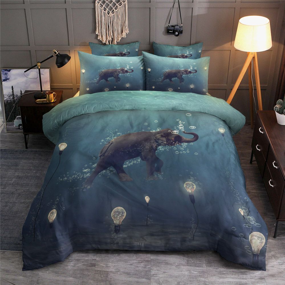 The Elephant Dreamer Bedding Set