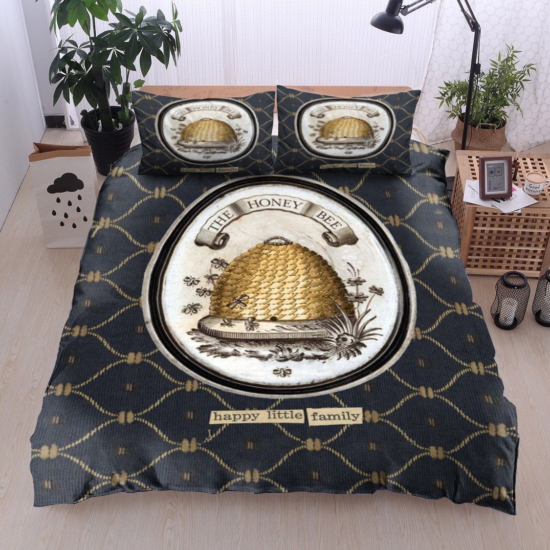 The Honey Bee Bedding Set