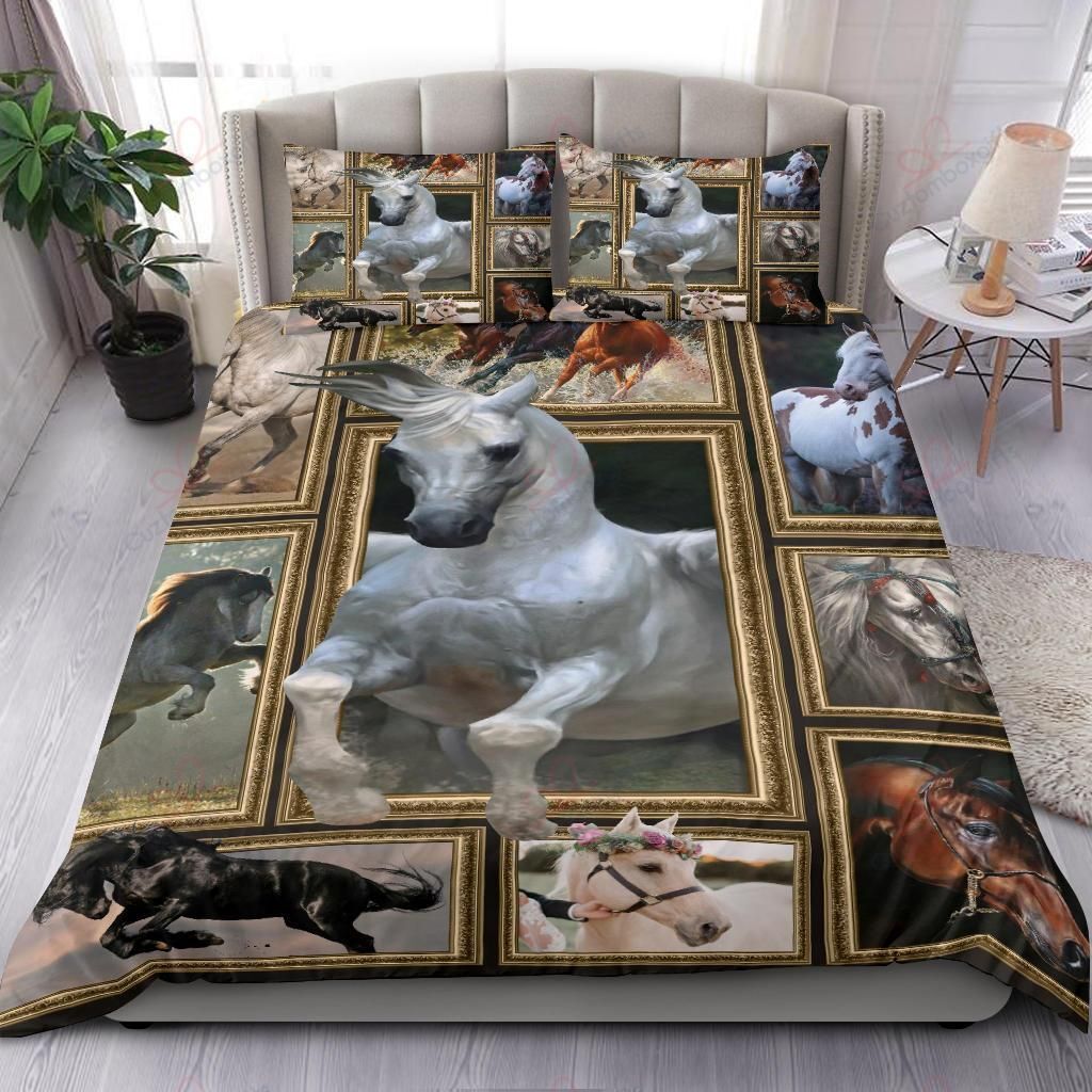 The Horse Bedding Set
