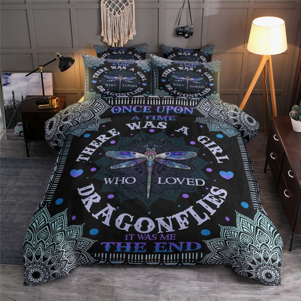 There Was A Girl Who Loved Dragonflies Bedding Set