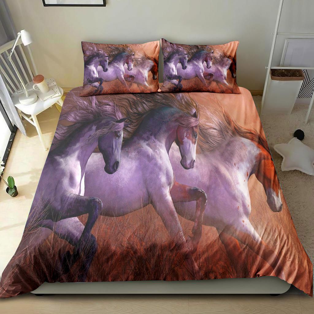 Three Big Horse Are Running Bedding Set