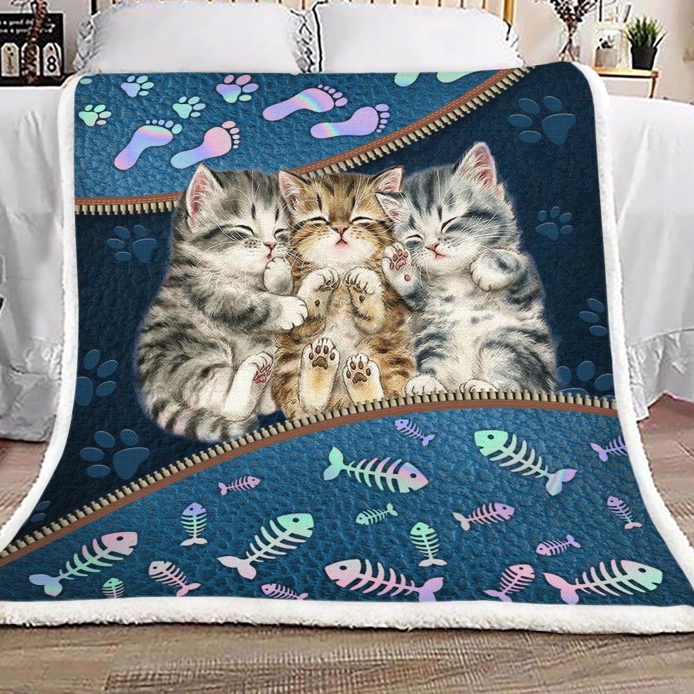 Three Cats Blue Leather Fleece Blanket