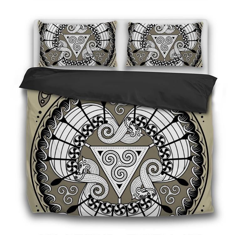 Three Drakkars Black And White Bedding Set