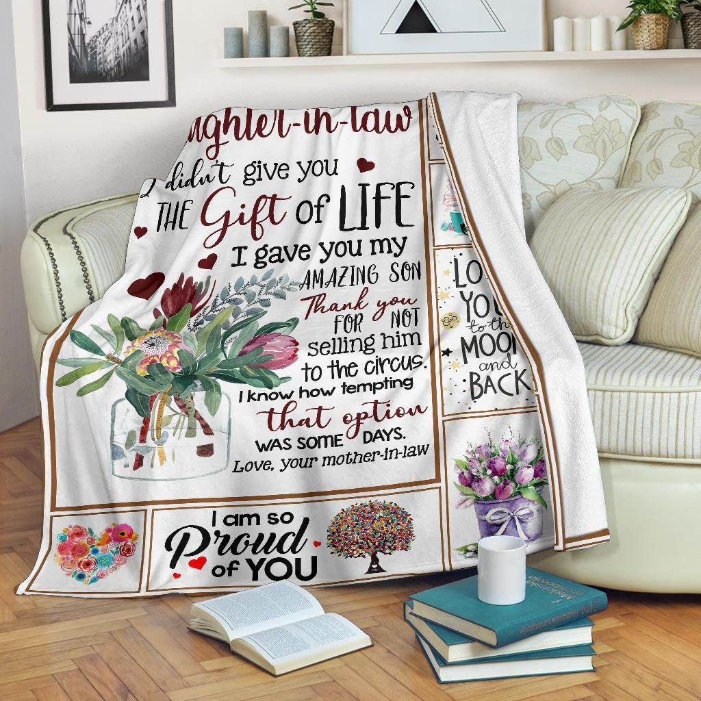 To My Daughter In Law Mom Sherpa Fleece Blanket