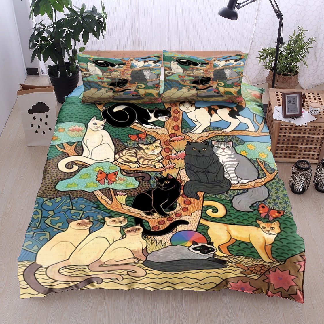 Tree And Cat Bedding Set