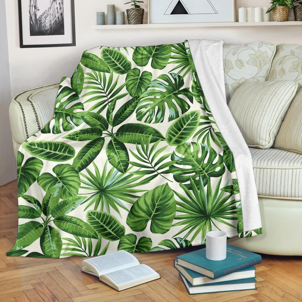 Tropical Flower Pattern Print Design Green And White Fleece Blanket