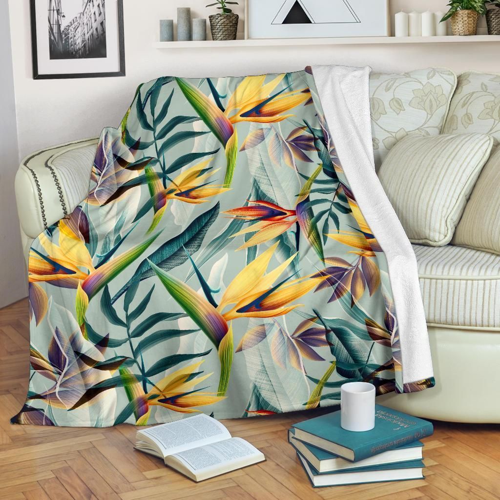 Tropical Flower Pattern Print Design Light Blue Fleece Blanket