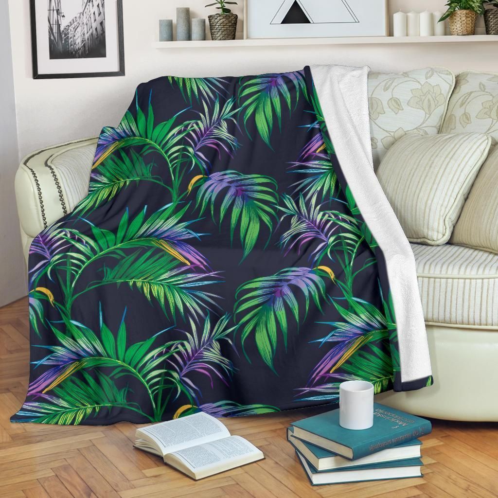 Tropical Palm Leaves Pattern In Black Fleece Blanket