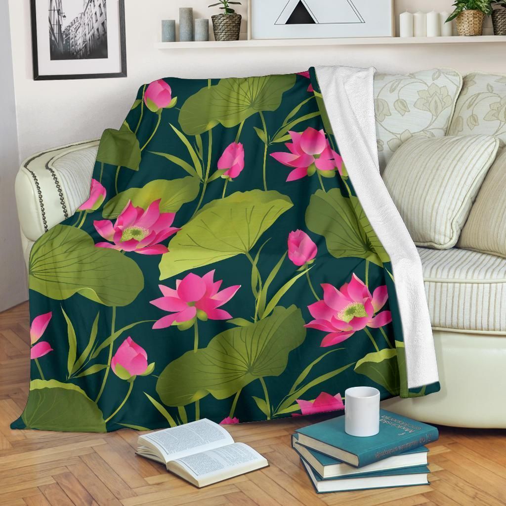 Tropical Water Lily Pattern Print Design Fleece Blanket