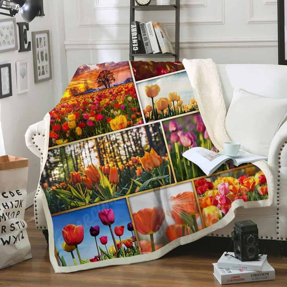 Tulip Sherpa Fleece Blanket