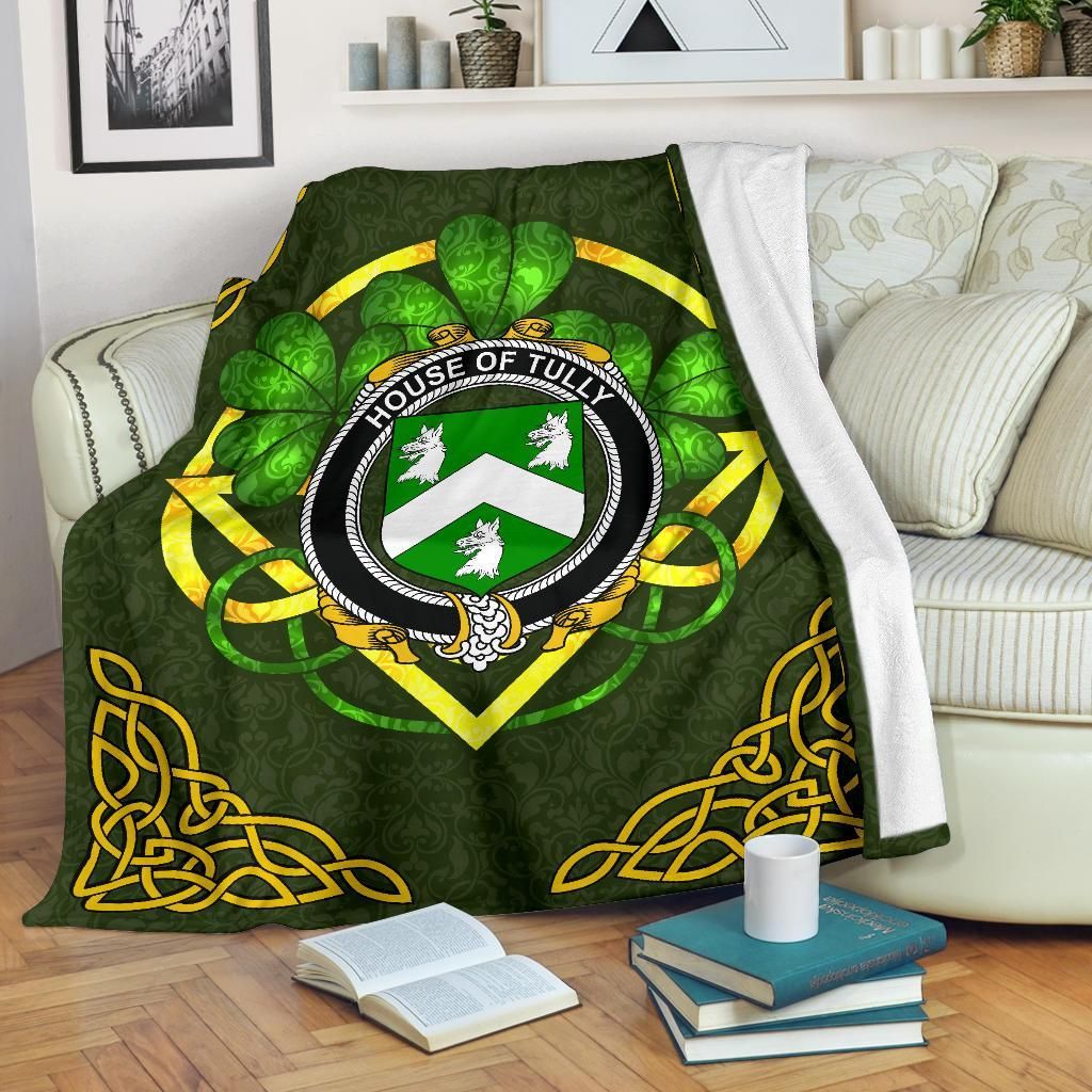 Tully Macatilla Ireland Sherpa Fleece Blanket