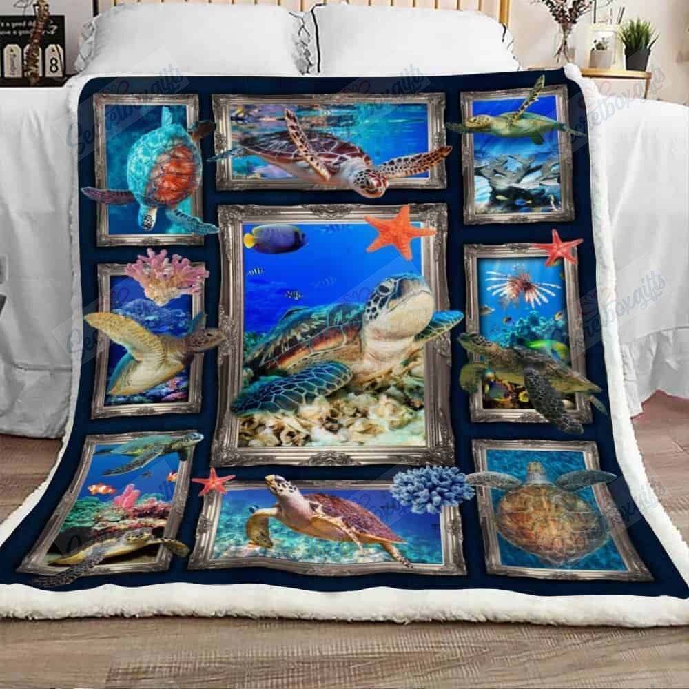 Turtle Under The Sea Fleece Blanket