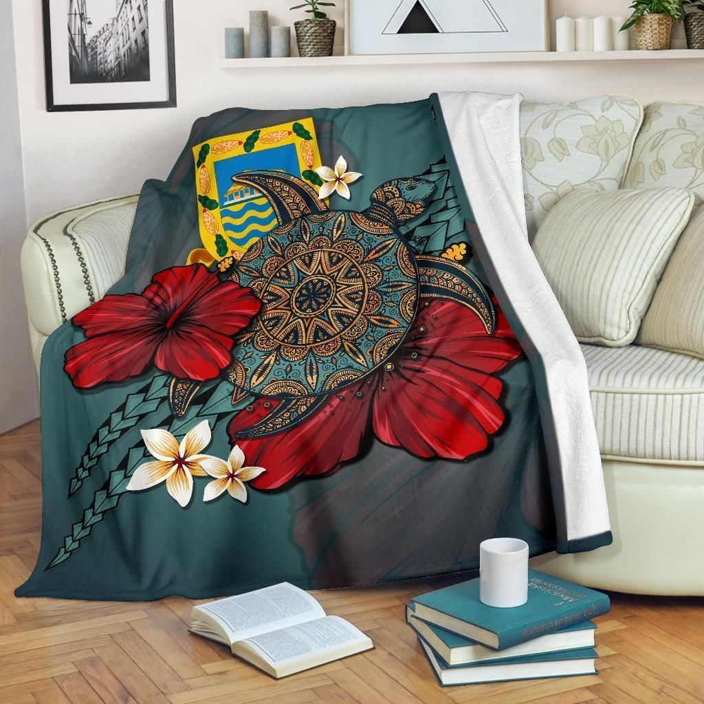 Tuvalu Blue Turtle Tribal Sherpa Fleece Blanket