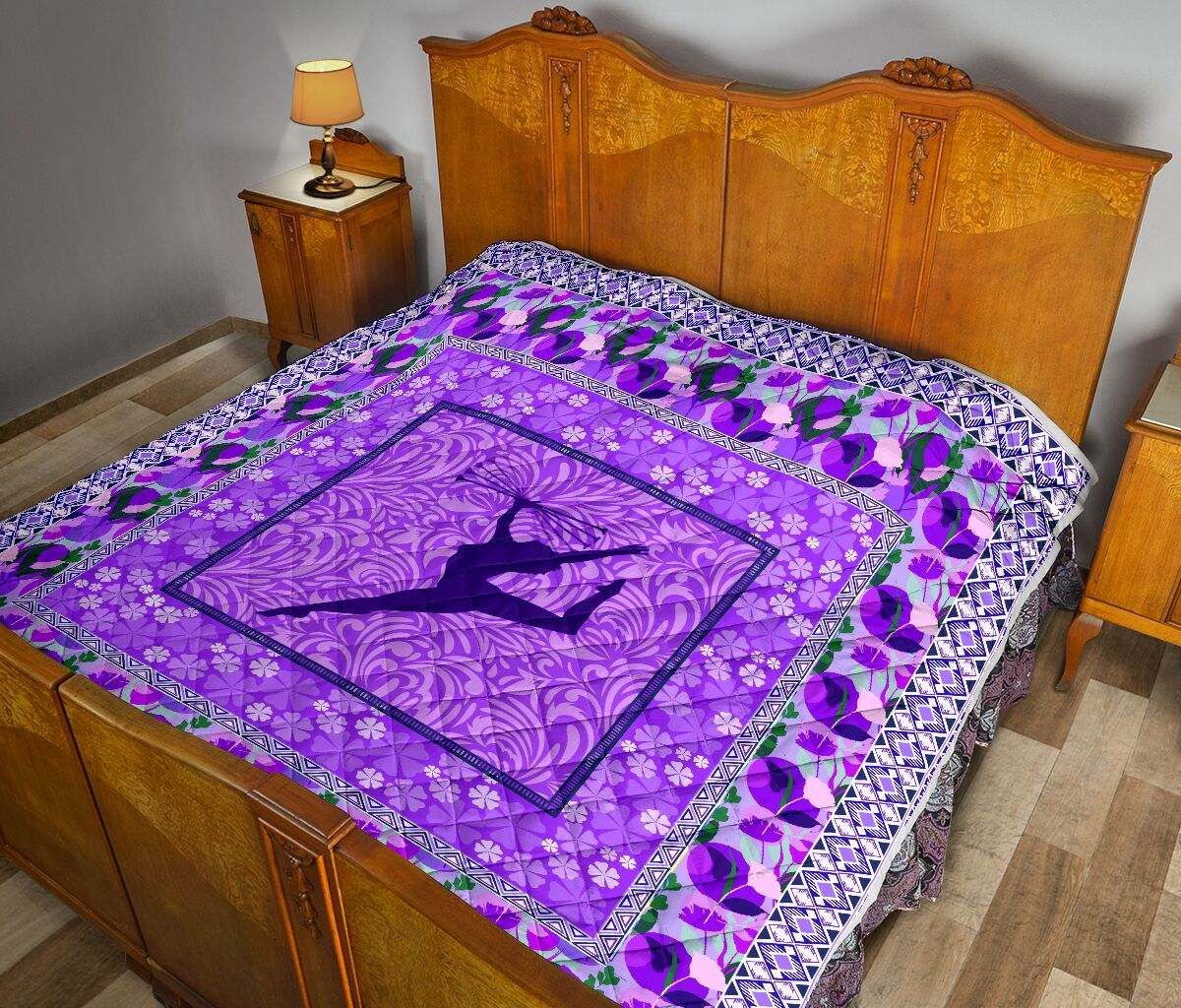 TWIRLING PURPLE FLOWER QUILT DHC281111141DD