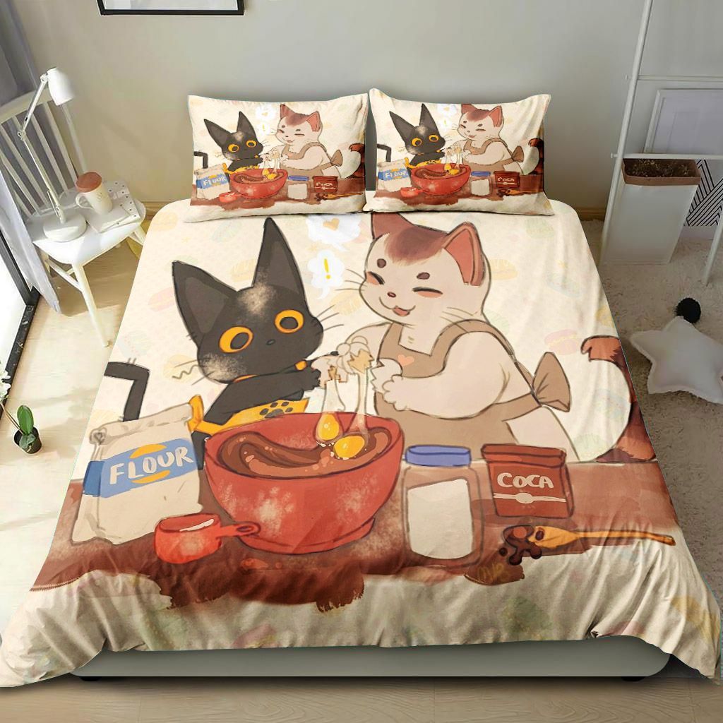 Two Cats Are Baking Bedding Set