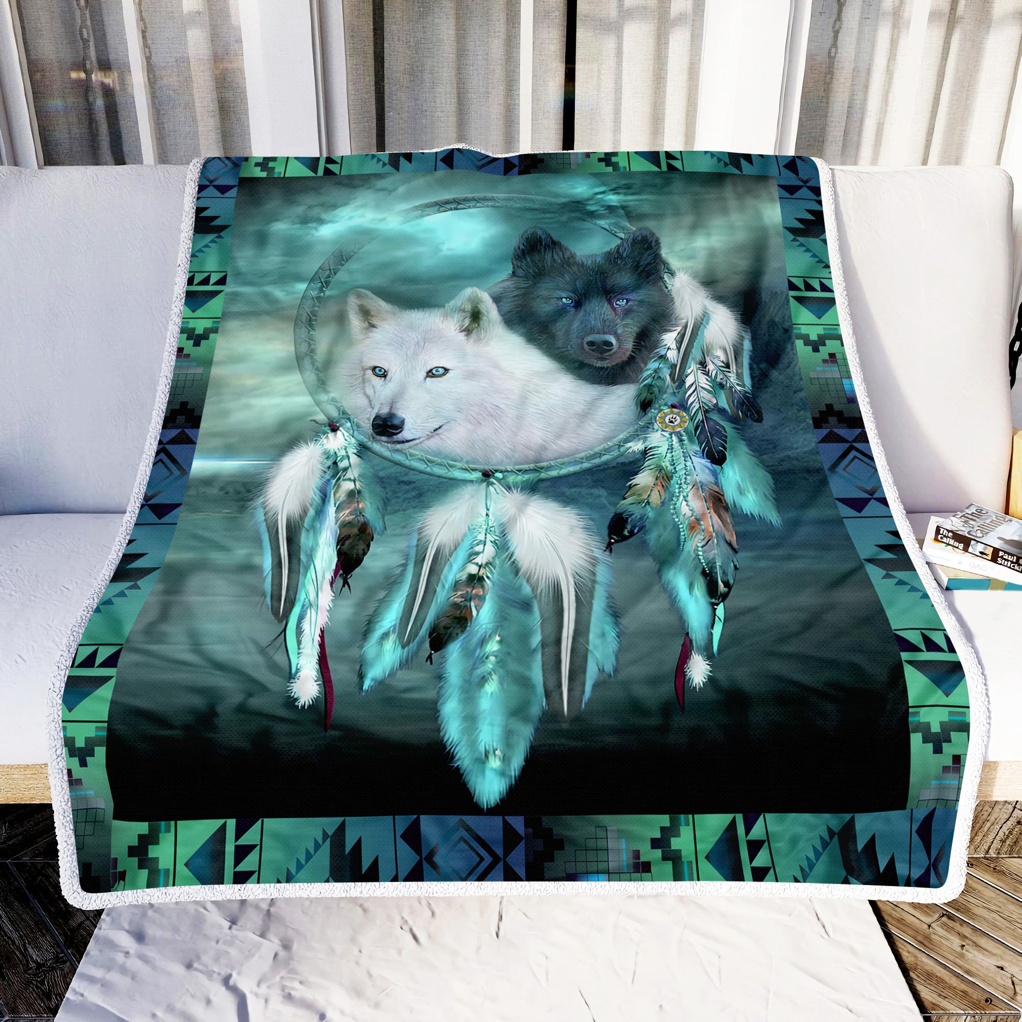 Two Wolf Fleece Blanket