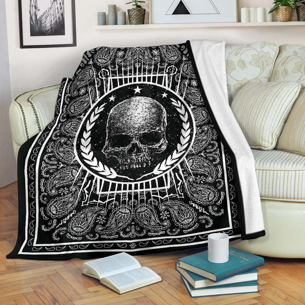 Ultra Plush Black Bandana With Skull Sherpa Fleece Blanket