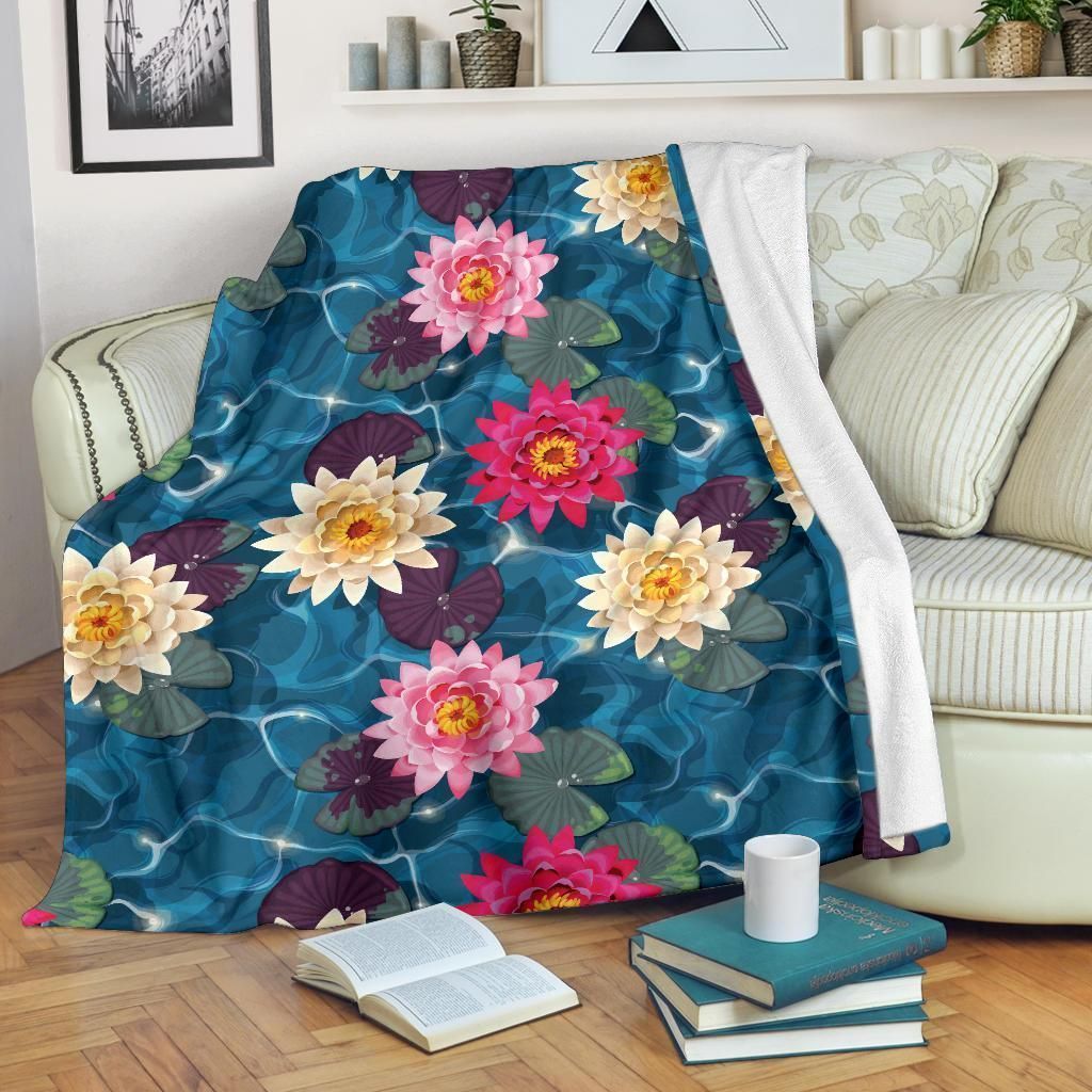 Under The Lake Water Lily Pattern Print Design Fleece Blanket