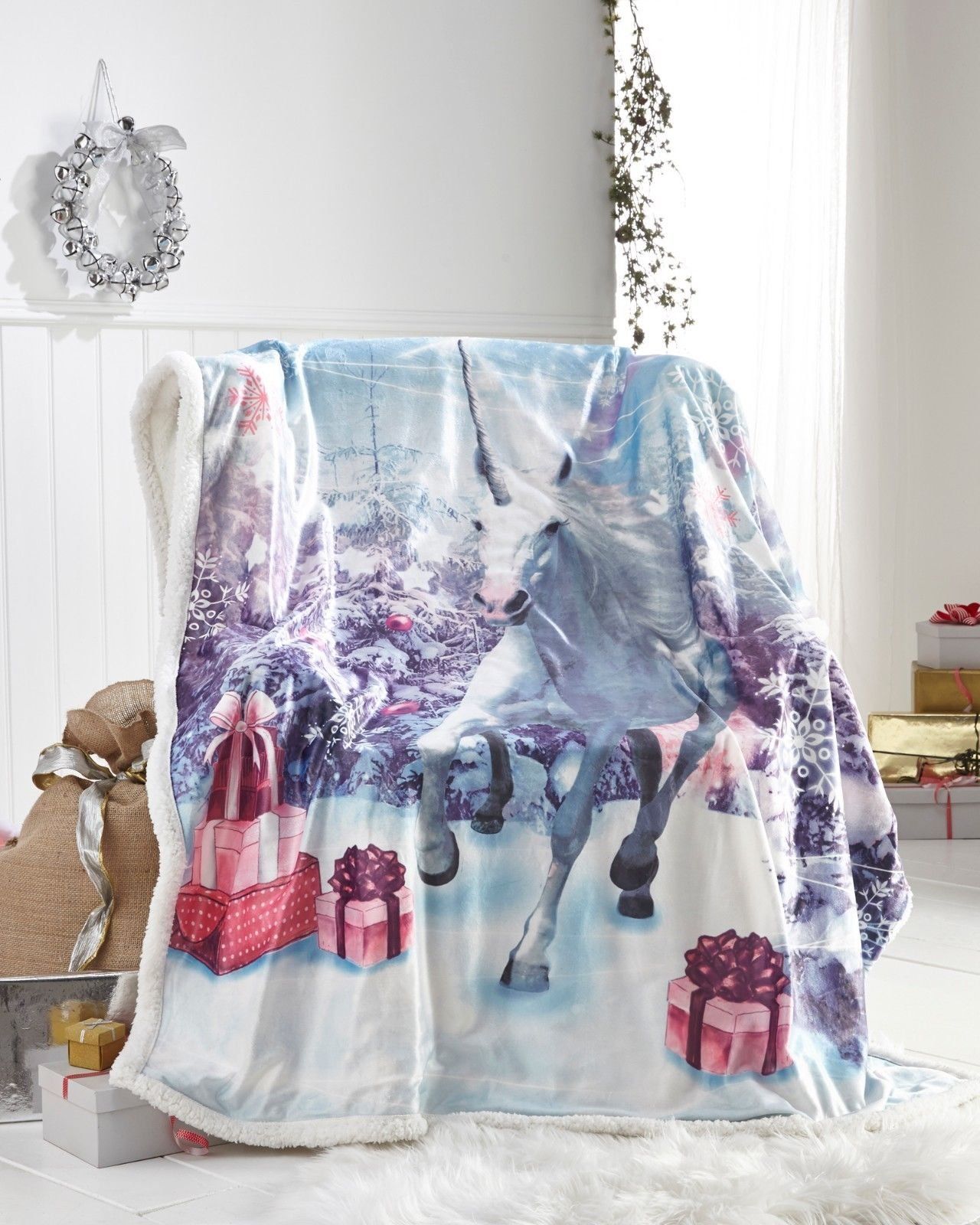 Unicorn Christmas Fleece Blanket