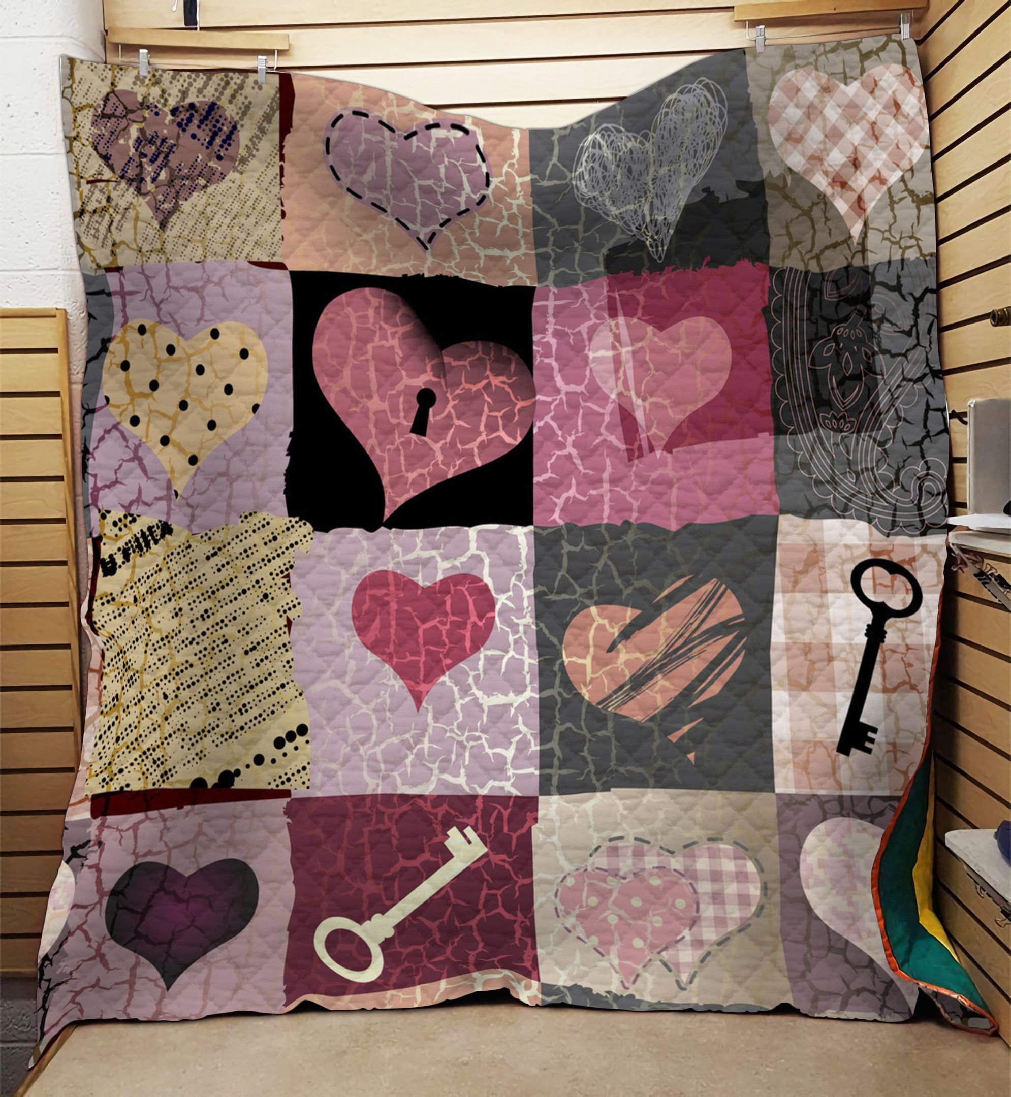 Valentine Heart Lock Of Love Patchwork GS-KL1101TT Quilt Blanket