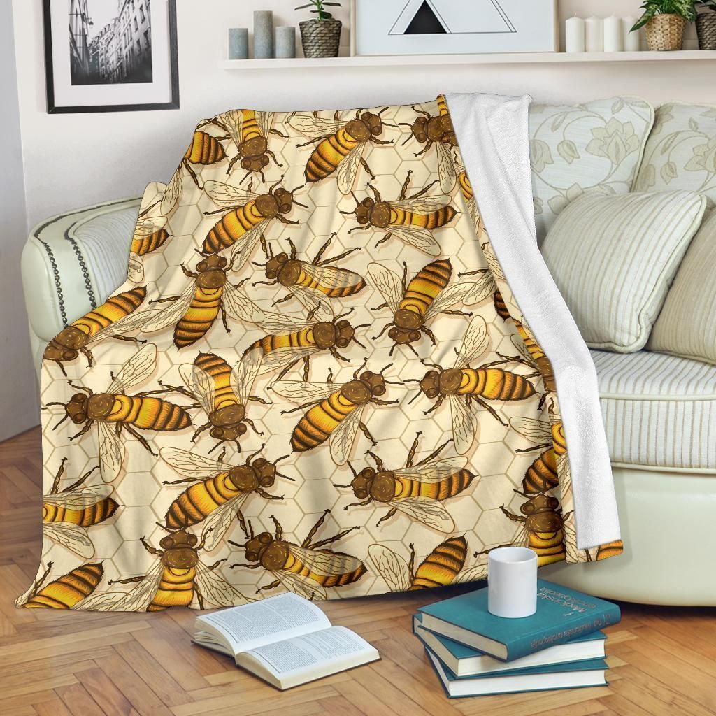 Vintage Bee Pattern Print Design Fleece Blanket