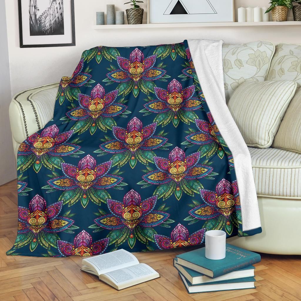 Vintage Lotus Boho Pattern Print Design Fleece Blanket