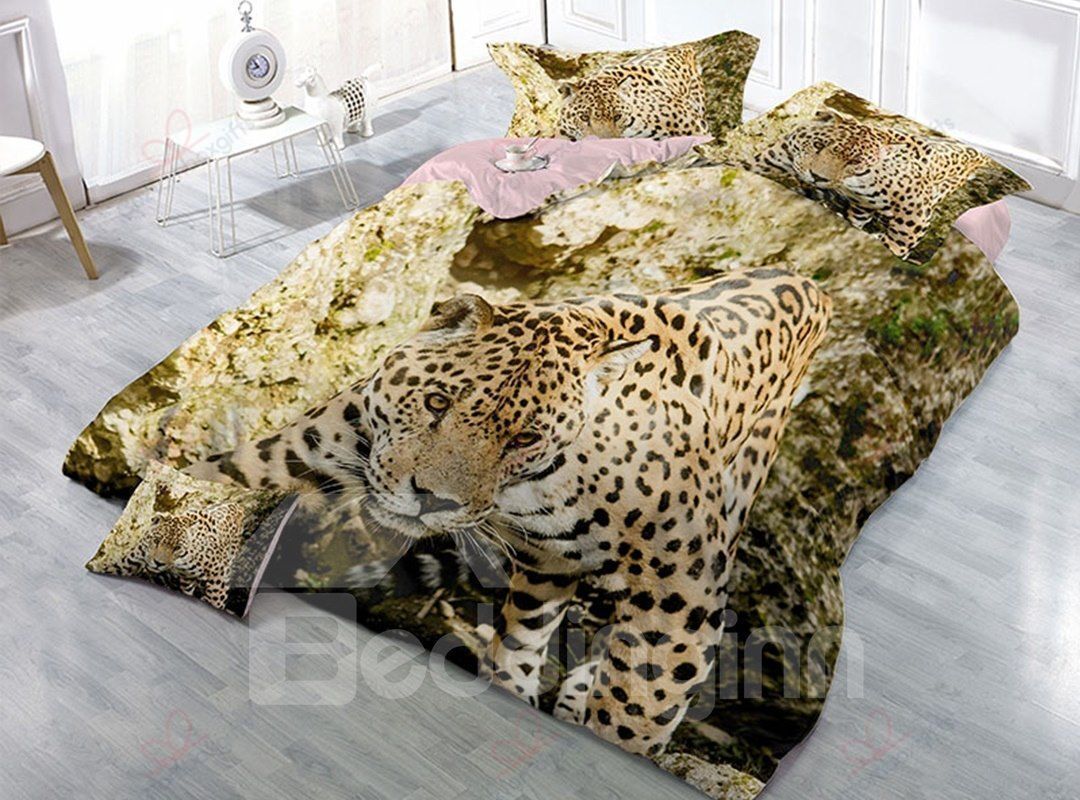 Walking Leopard Printed Bedding Set
