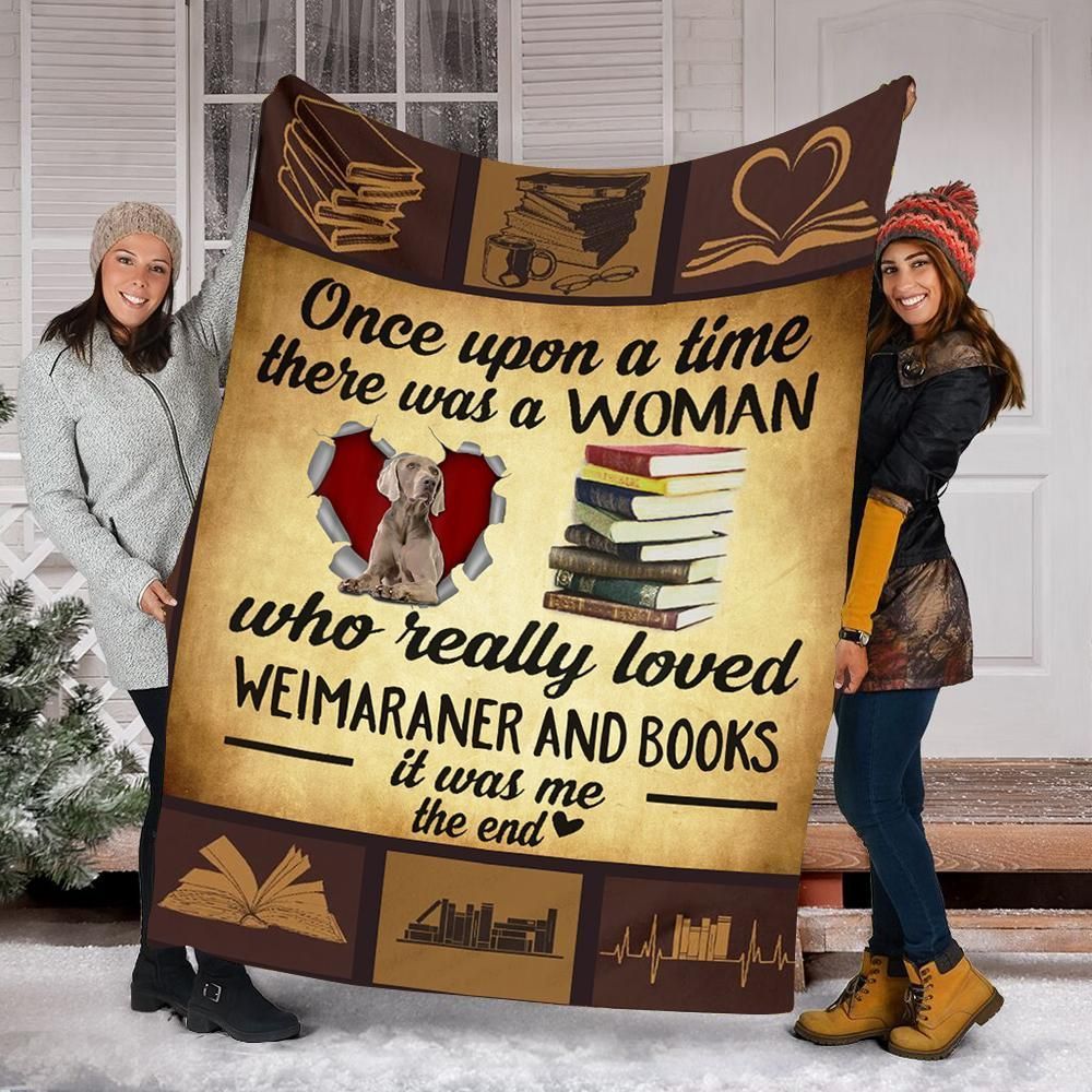 Weimaraner Dog And Books Sherpa Fleece Blanket