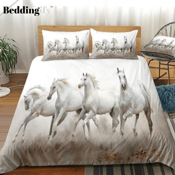 White Horses Running Bedding Set