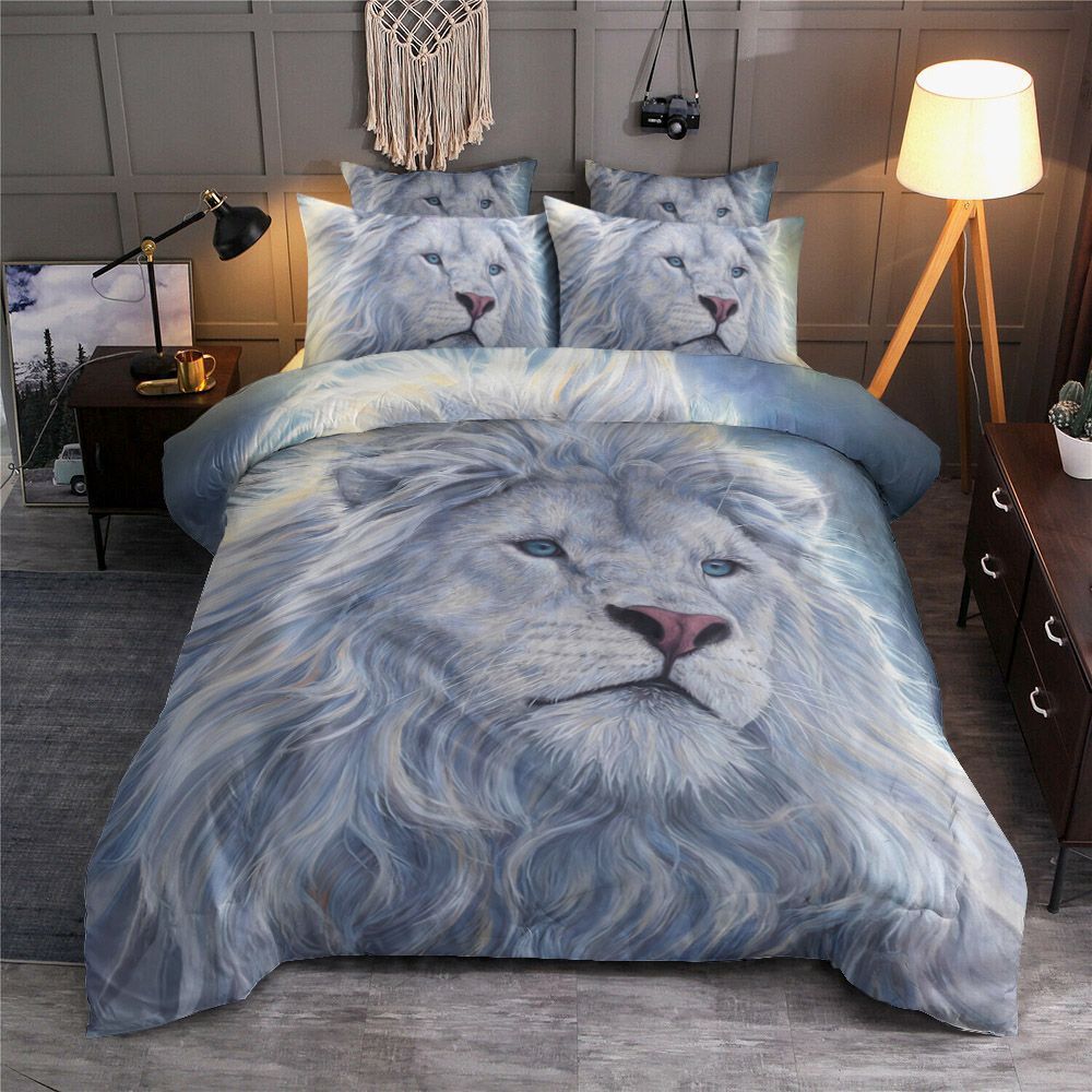 White Lion Bedding Set