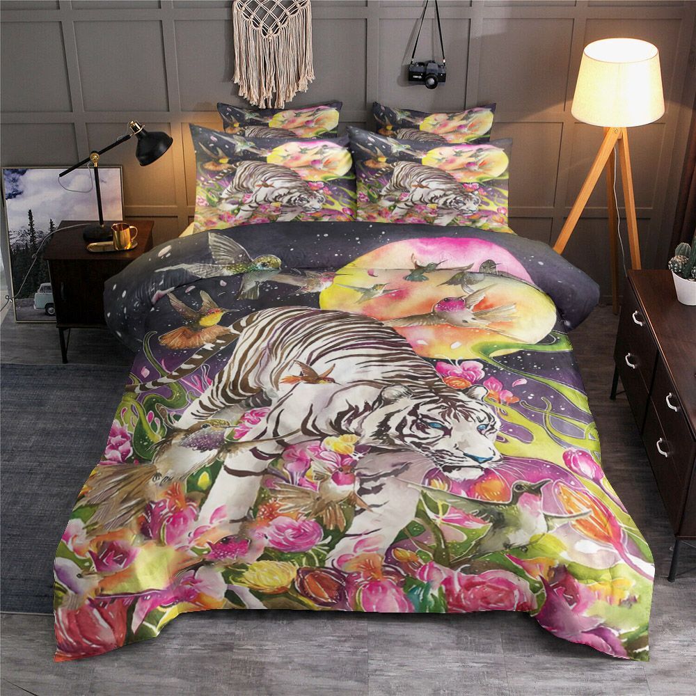 White Tiger Hummingbird Flower Moon Bedding Set