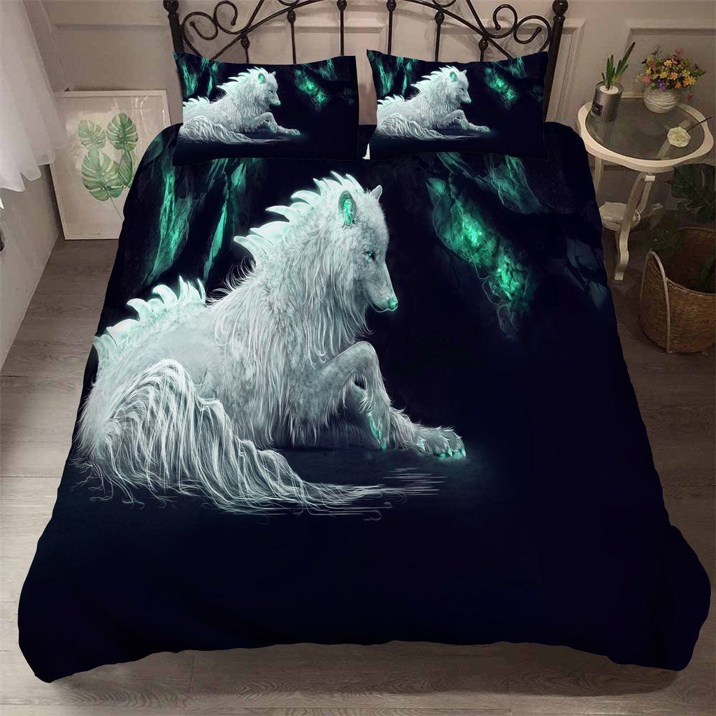 White Wolf Bedding Set