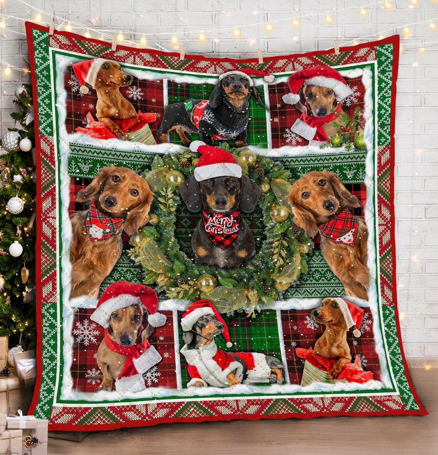 Wiener Dog Christmas HHC121164TH Quilt Blanket