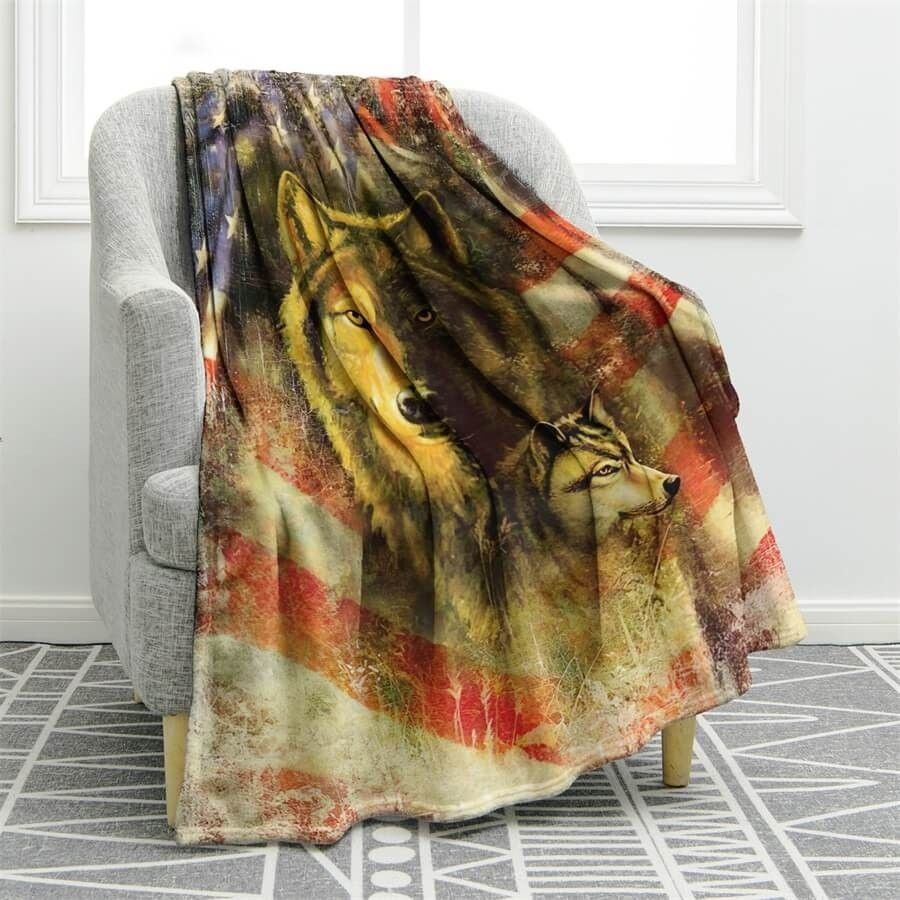 Wolf American Sherpa Fleece Blanket