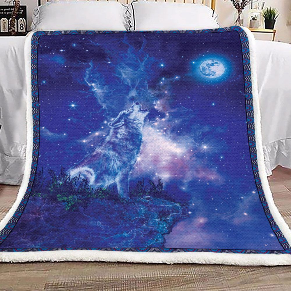 Wolf And Sky Blue Sherpa Fleece