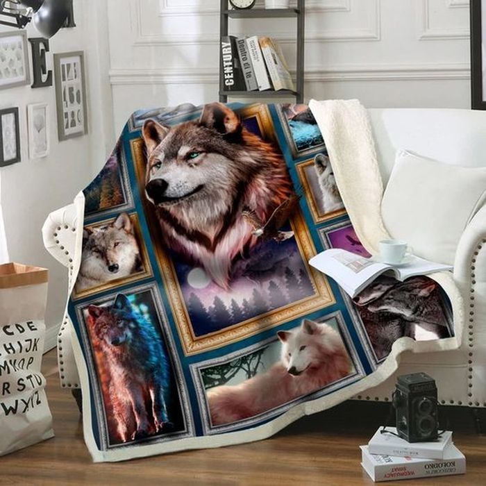 Wolf Beauty Sherpa Fleece Blanket