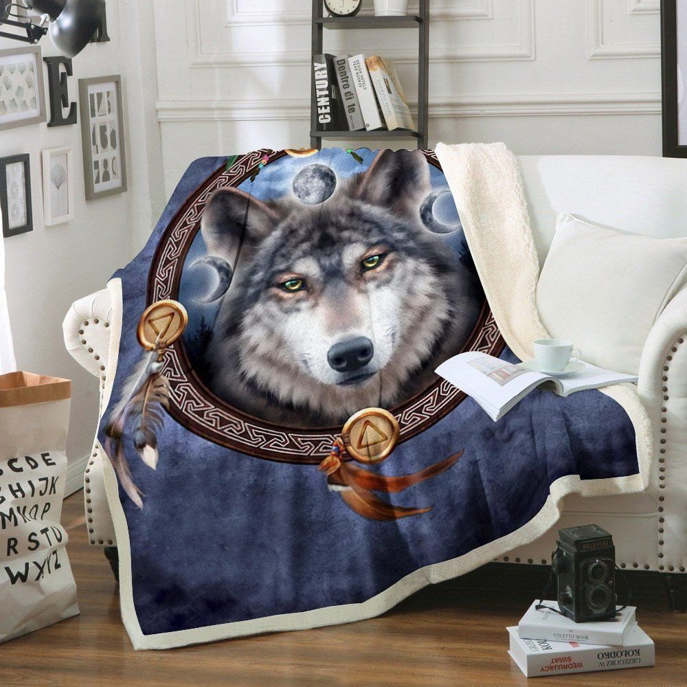 Wolf Sherpa Fleece Blanket