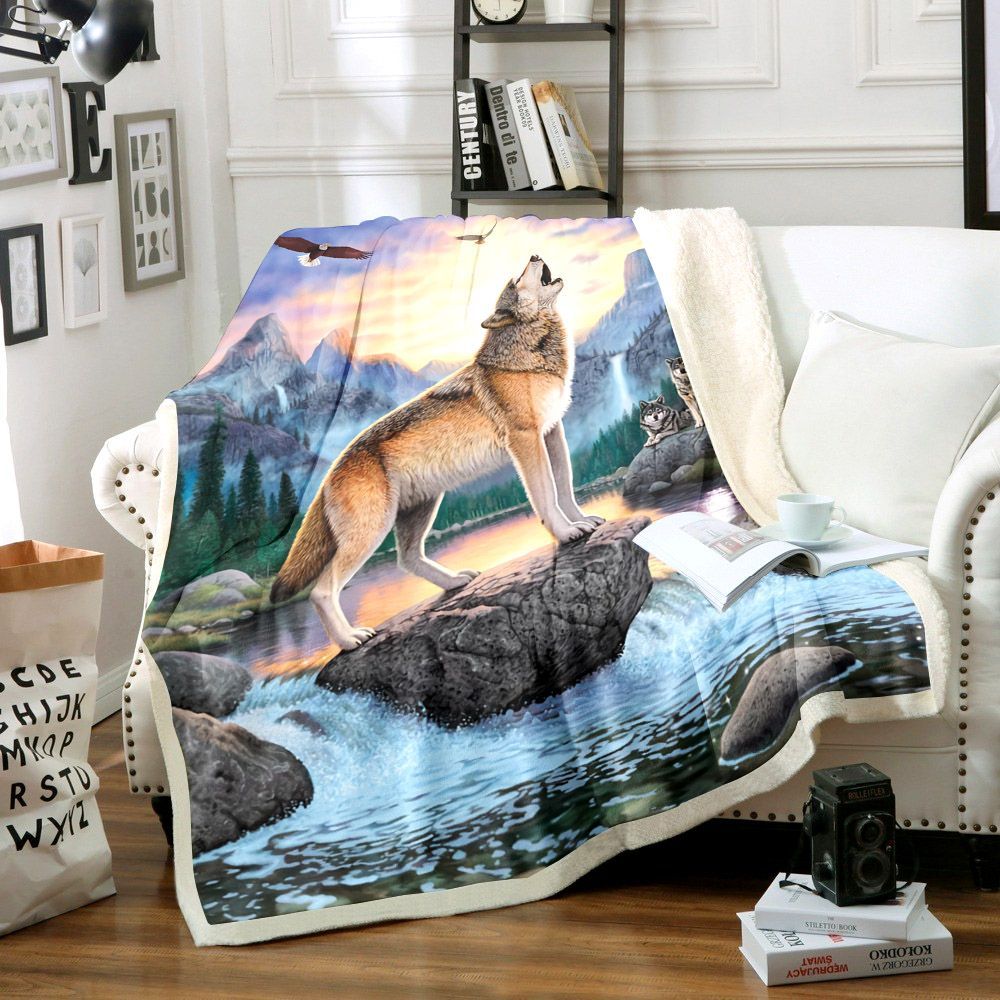 Wolf Sherpa Fleece Blanket