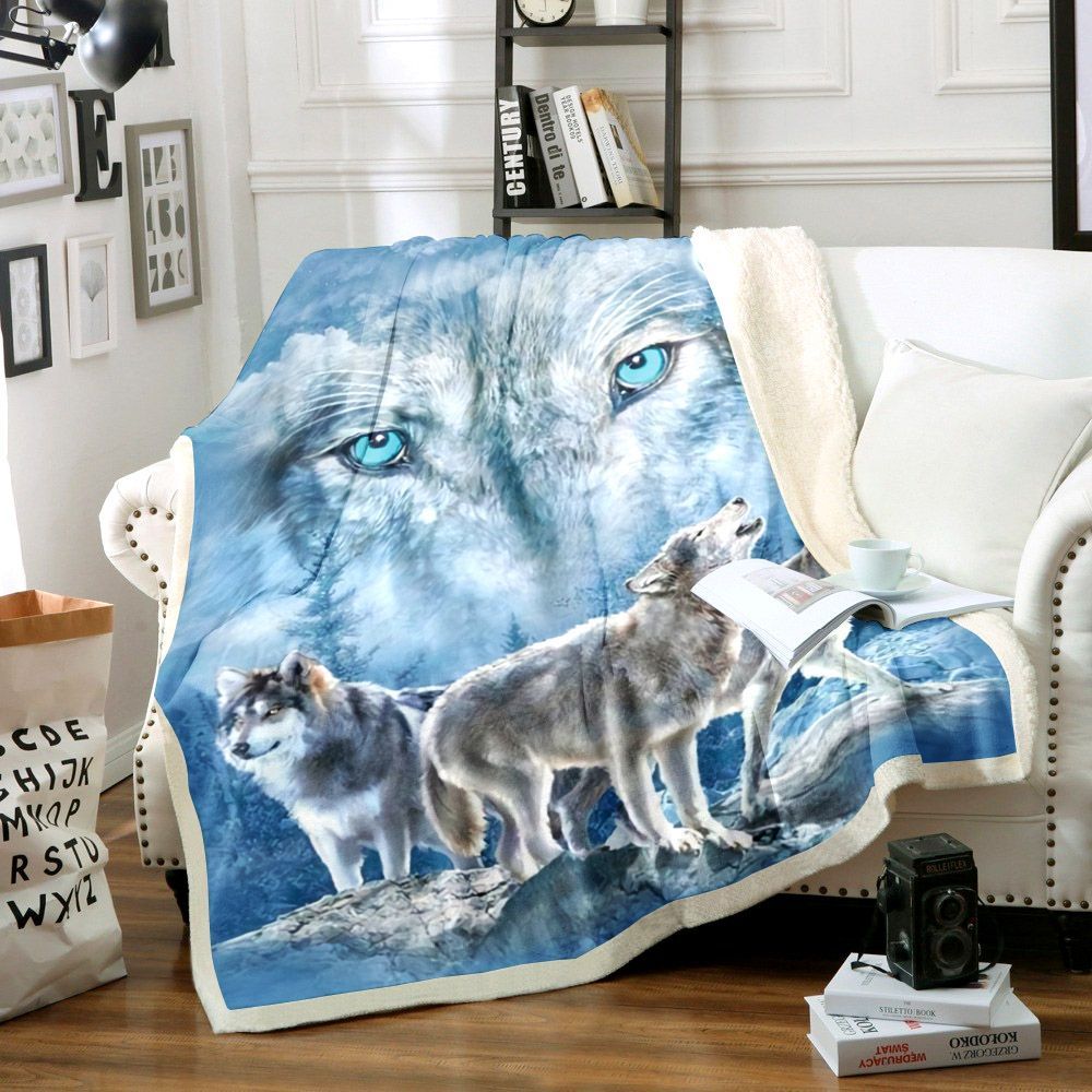 Wolf Sherpa Fleece Blanket