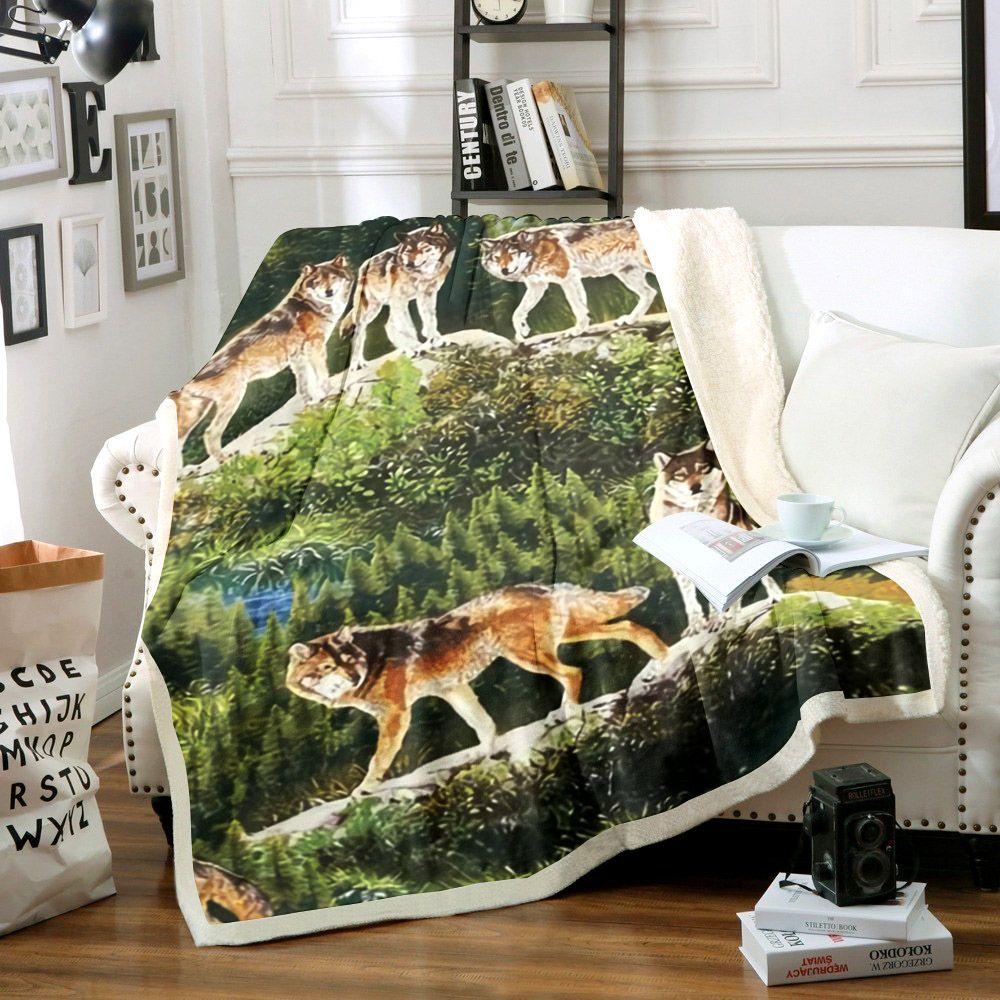 Wolf Sherpa Fleece Blanket