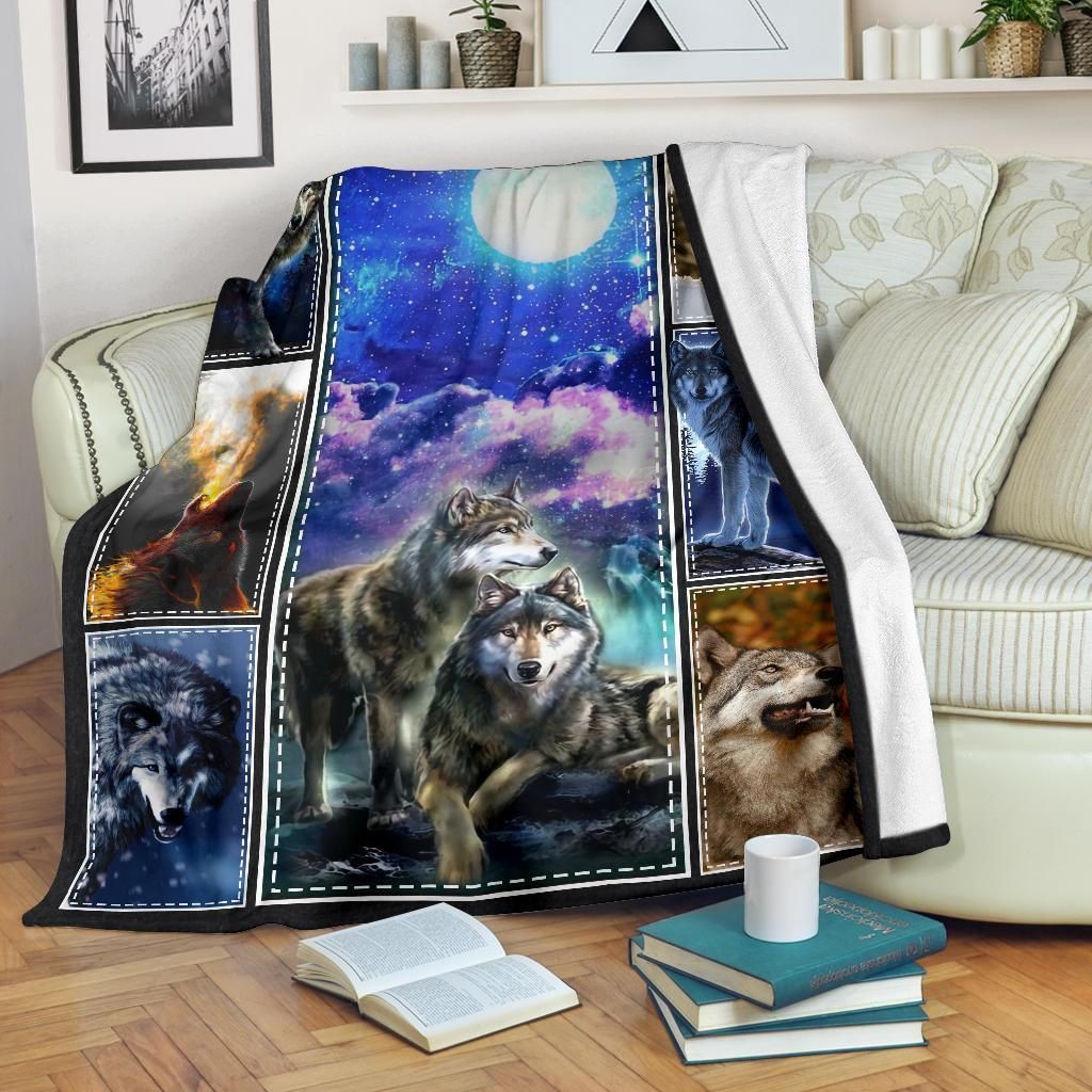 Wolf Sherpa Fleece Blanket