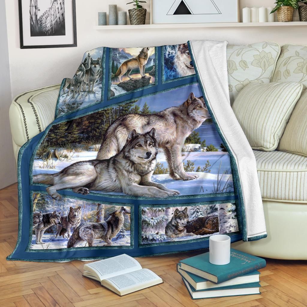 Wolf Sherpa Fleece Blanket